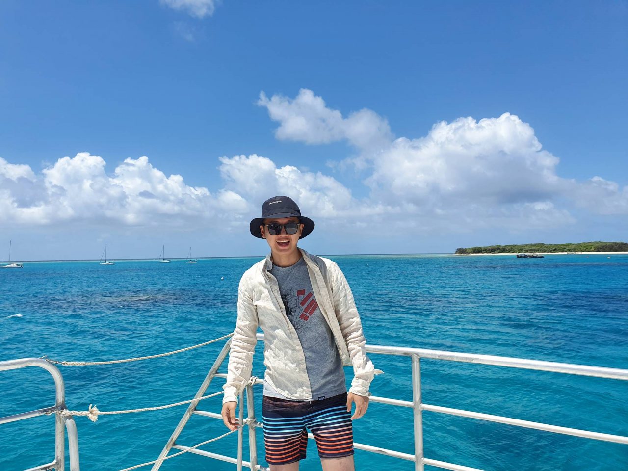 W與蔚藍的海和天_1